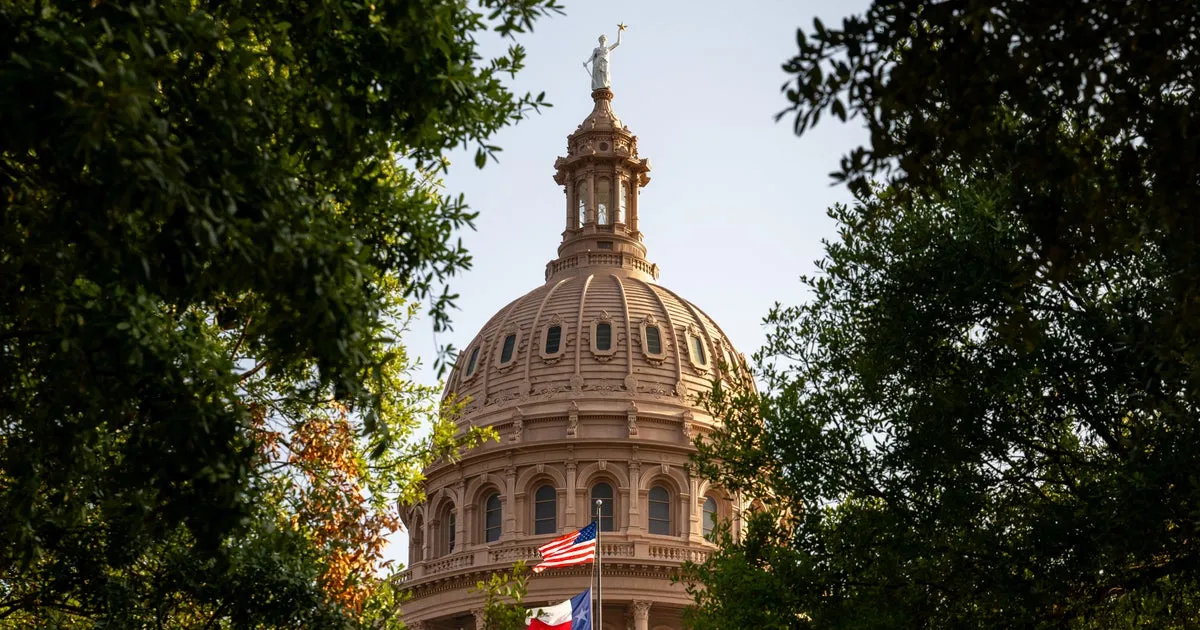 Texaslı demokratlar seçki bölgülərini dəyişməyə mane olmaq üçün ştatdan qaçanlar geri qayıdır