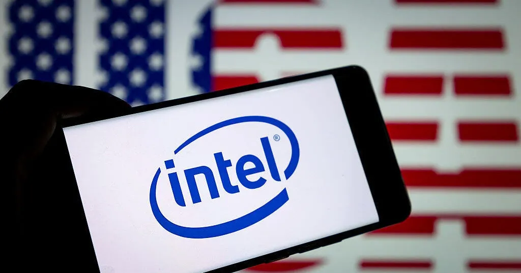 Trump, ABŞ hökumətinin Intel-də 10% pay aldığını bildirdi