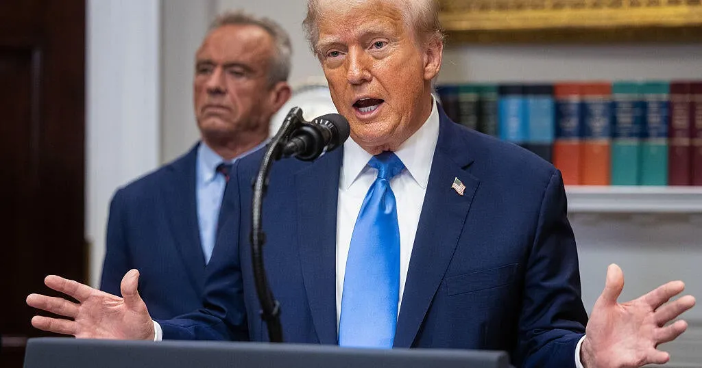 Alimlər Trump və RFK Jr-ın autizm, Tylenol və peyvəndlər haqqında faktları təhrif etməsindən narahatdır
