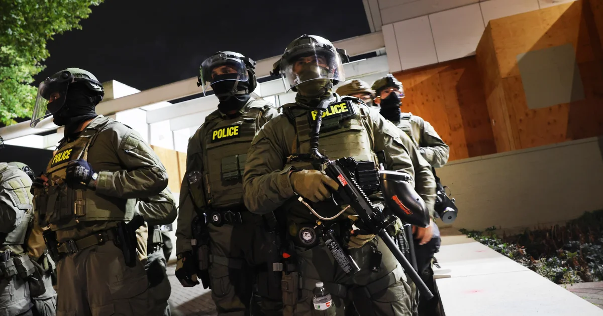 Federal miqrasiya agentləri Şarlottda əməliyyatlara başladı