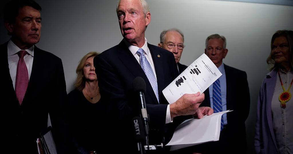 Senatorlar məlumat ələ keçirməyə görə məhkəməyə müraciət edə biləcəklər