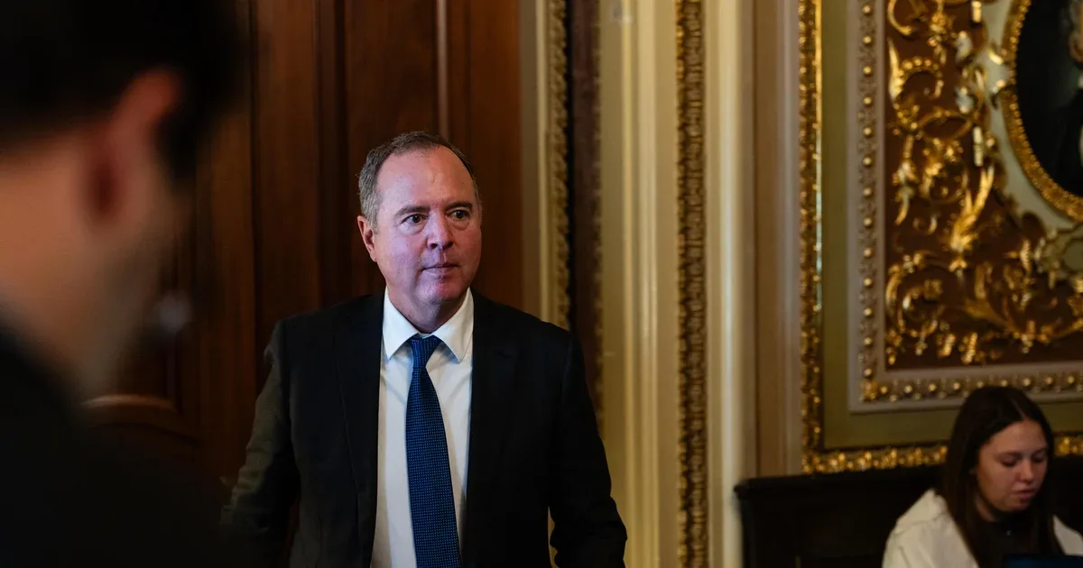 Ədliyyə Nazirliyi senator Adam Şiff araşdırmasına başlayıb