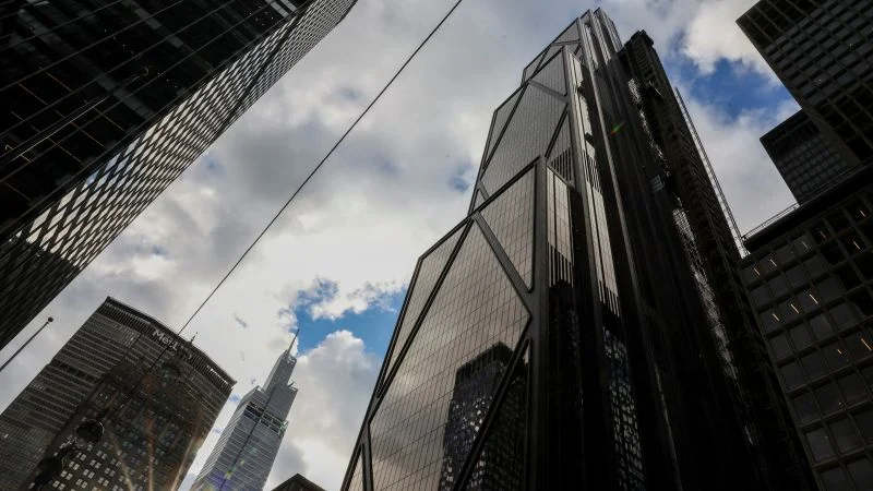 Wall Street bankları daşınmaz əmlak məlumat şirkətinə haker hücumunun fəsadlarını qiymətləndirməyə tələsir