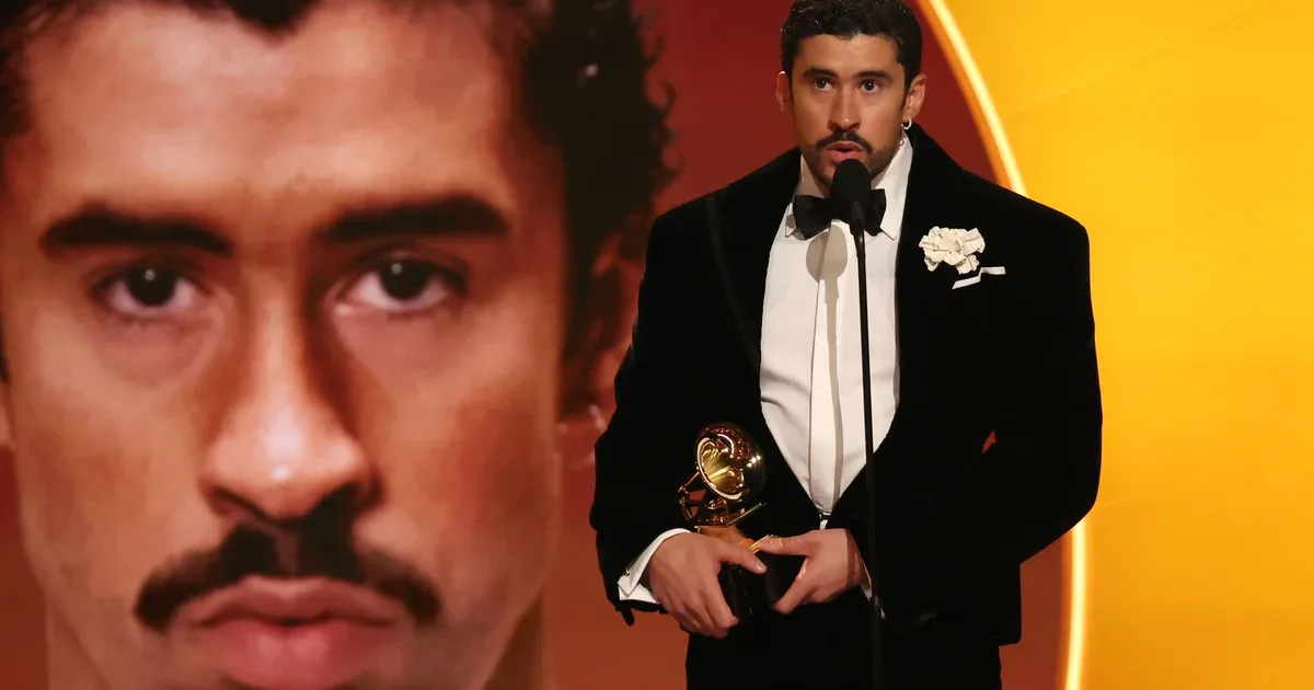 Bad Bunny "Grammy"də "ICE out" dedi