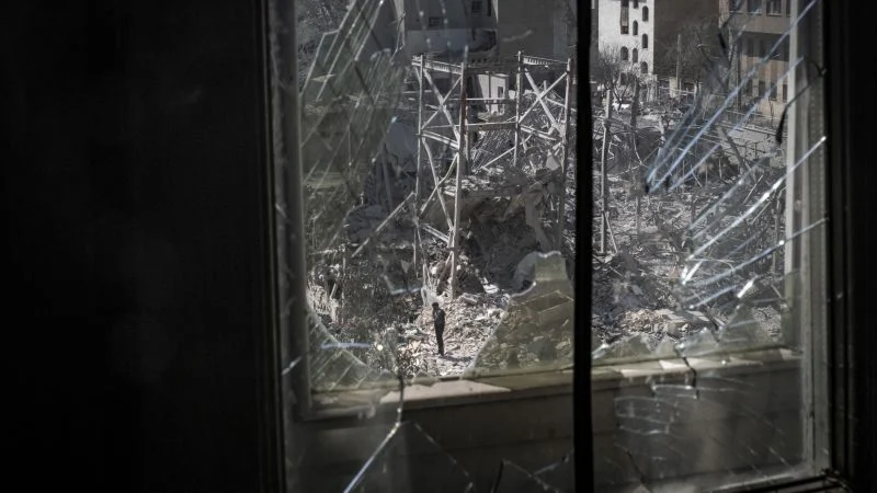 Yaxın Şərqdəki münaqişə kəskinləşir: İran Azərbaycana ilk zərbələrini vurdu