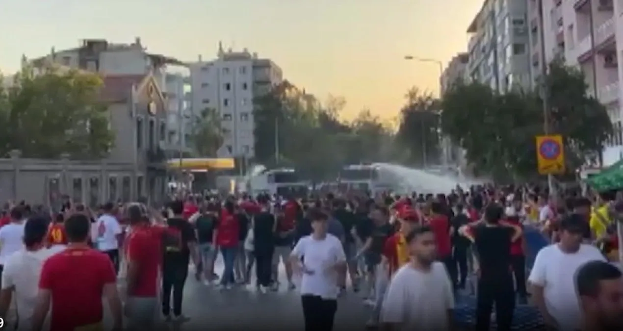 Göztepe-Fenerbahçe matçı öncəsi iğtişaşlar baş verdi