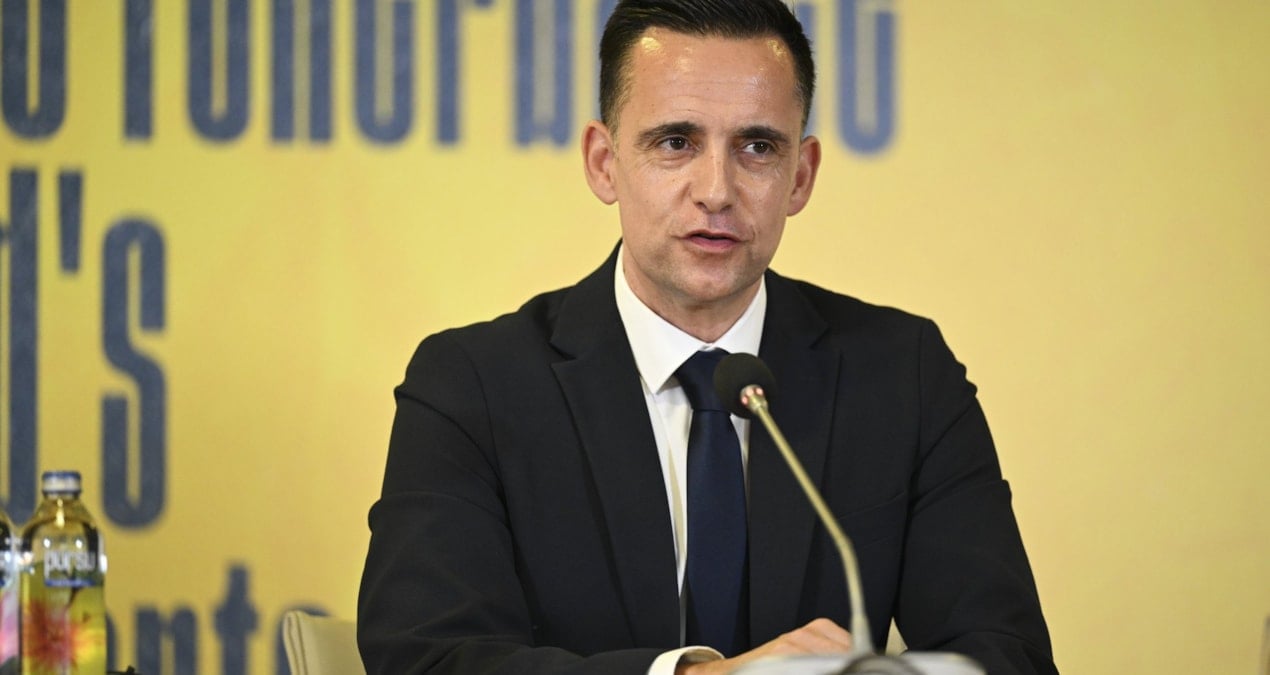 Fenerbahçənin yollarını ayırdığı iki futbolçunun yeni komandaları maraq doğurdu