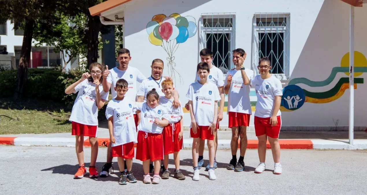 Anadolu Efesdən xüsusi təhsil