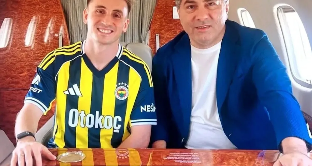 Kərəm Aktürkoğlu "Fənərbaxça"ya keçdi