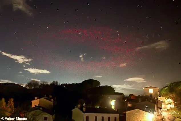 Səmada qırmızı halqanın sirri açıldı