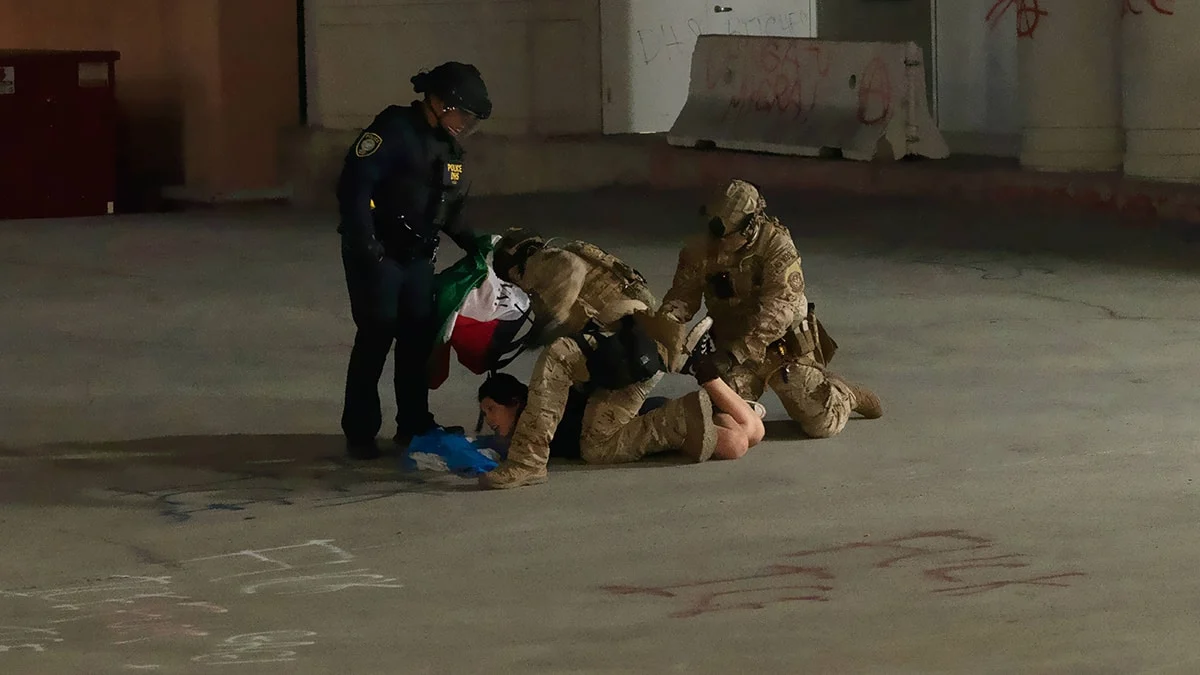 ABŞ-da ICE etirazlarında onlarla nəfər saxlanıldı