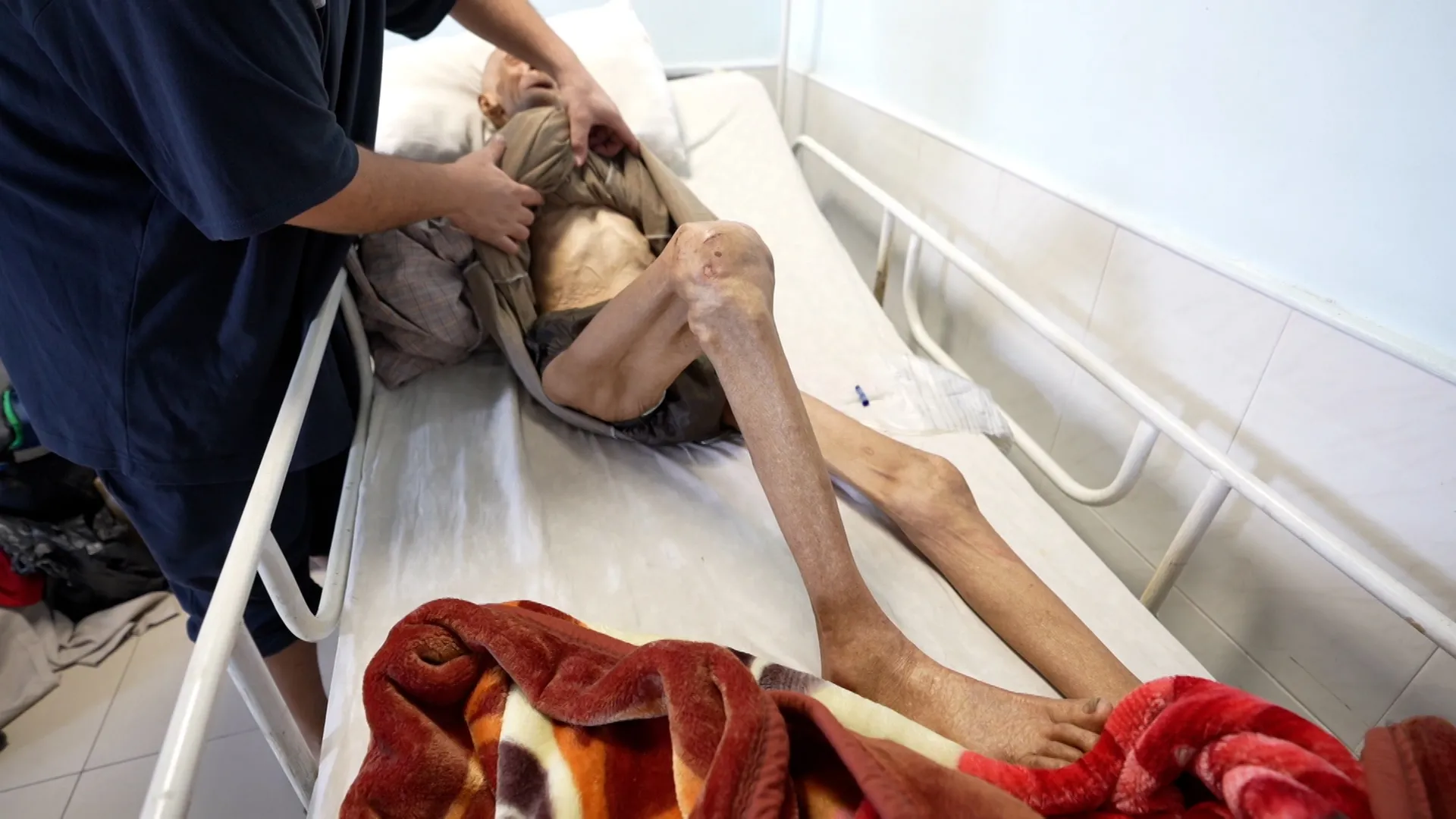 Qəzzada yaşlı fələstinlilər İsrailin aclıq siyasəti qurbanı olur