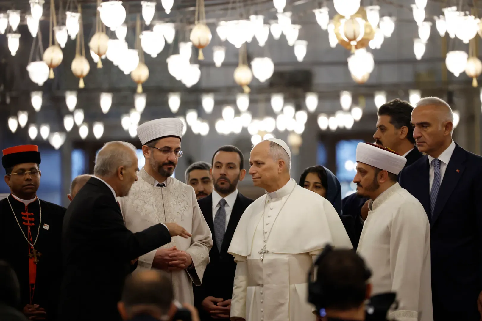 Roma Papası Leo İstanbulda Göy Məscidini ziyarət etdi