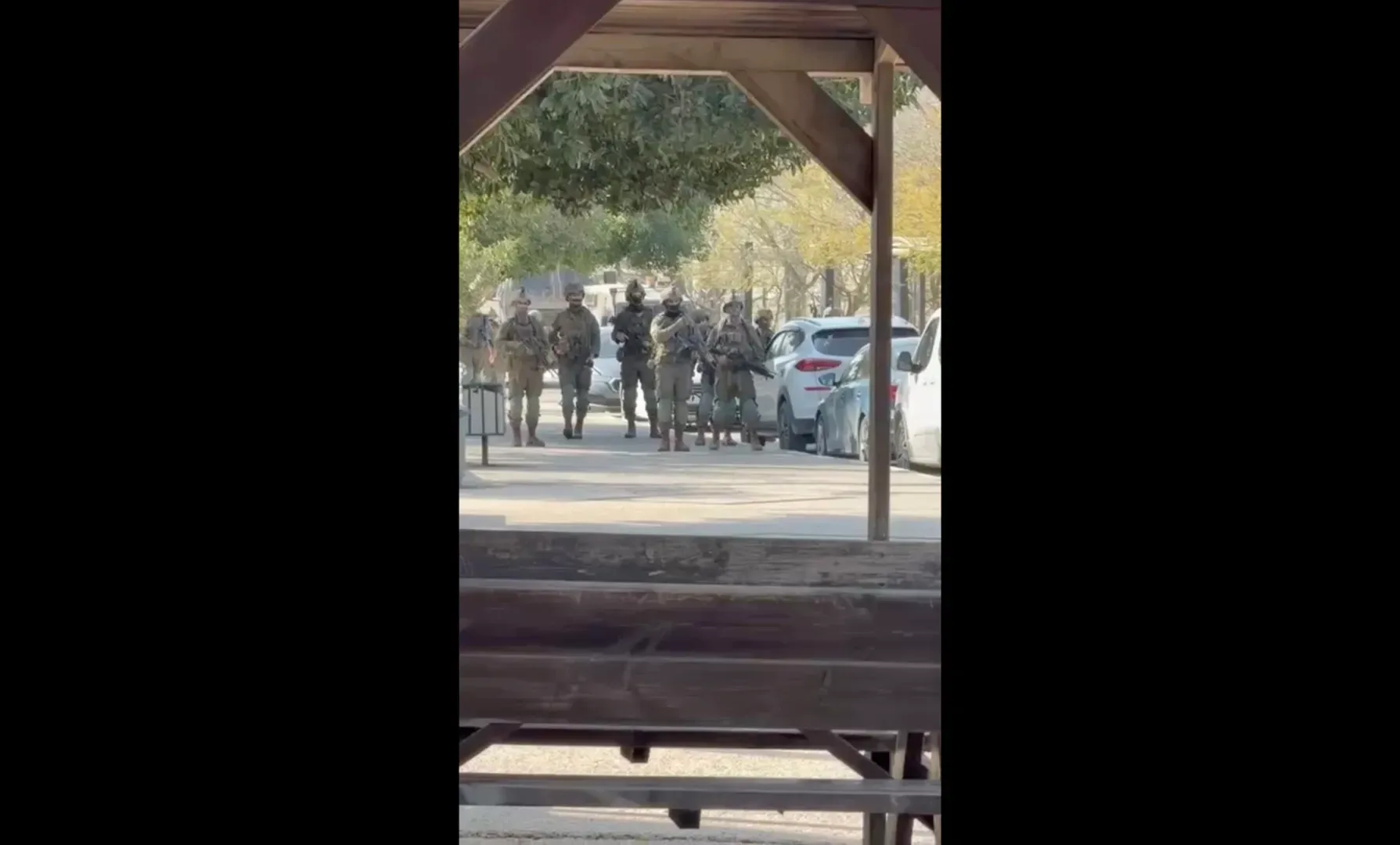 İşğal Altındakı Qərb Sahilində İsrail Birzeyt Universitetinə Basqın Etdi