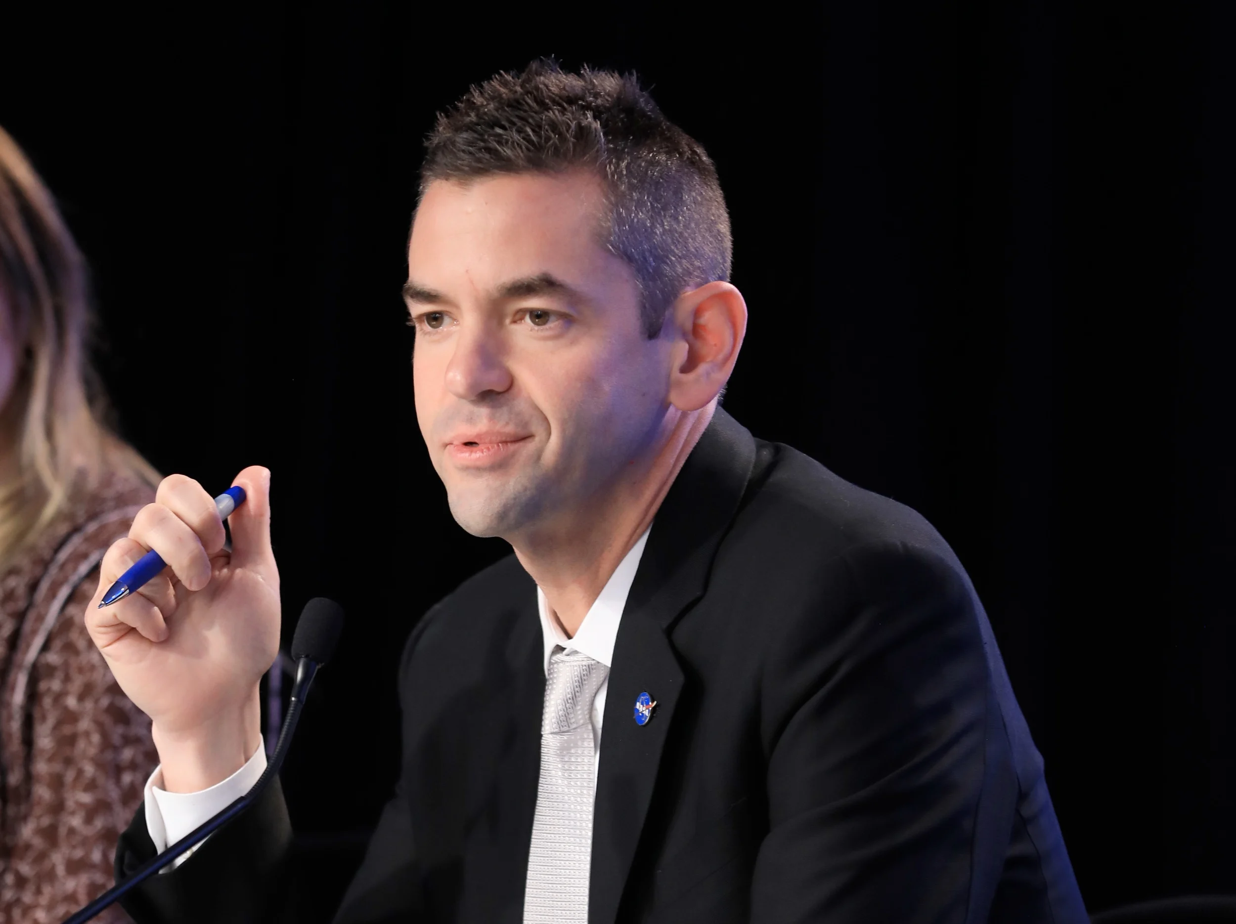 Amerikalı milyarder Ayzakman Roskosmos rəhbəri ilə görüşəcək