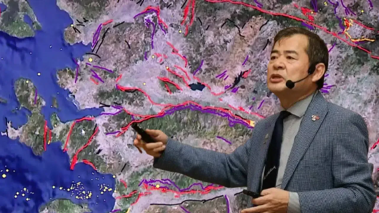Ege Bölgəsinə yapon mütəxəssisdən zəlzələ xəbərdarlığı: 'Həddindən artıq fay xətti var'