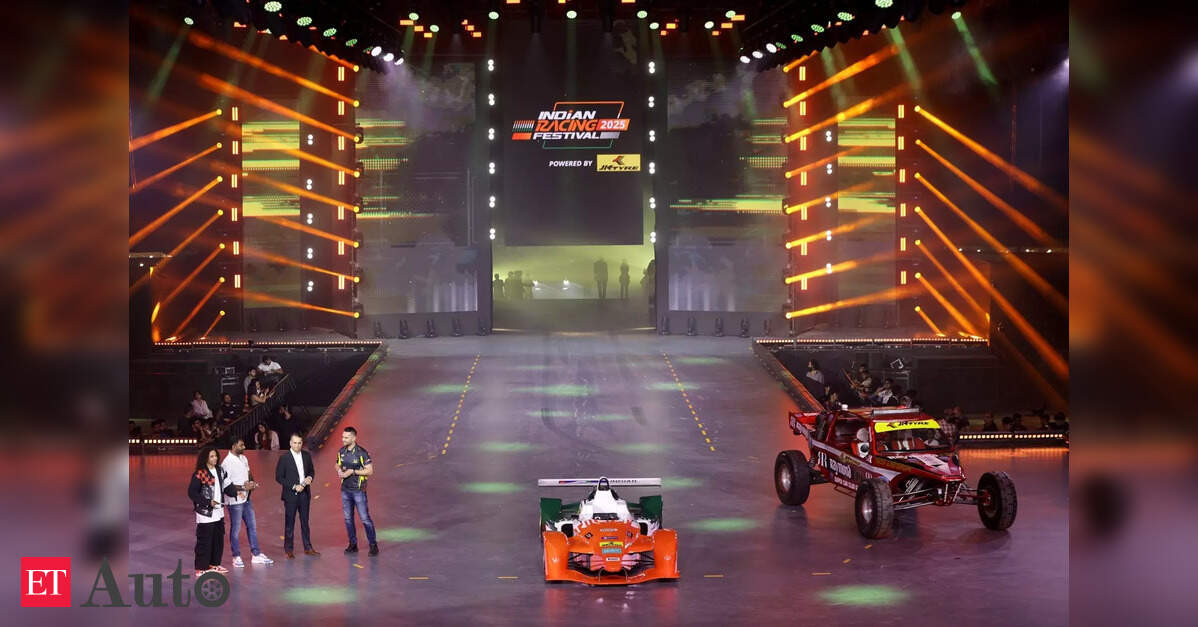 JK Tyre Mumbai avtosalonunda Levitas lüks təkərlərini təqdim etdi