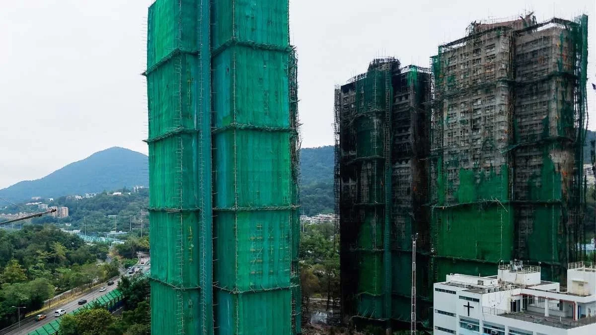 159 ölü, sayı artır: Kül olan evlərinə ilk addım atdılar