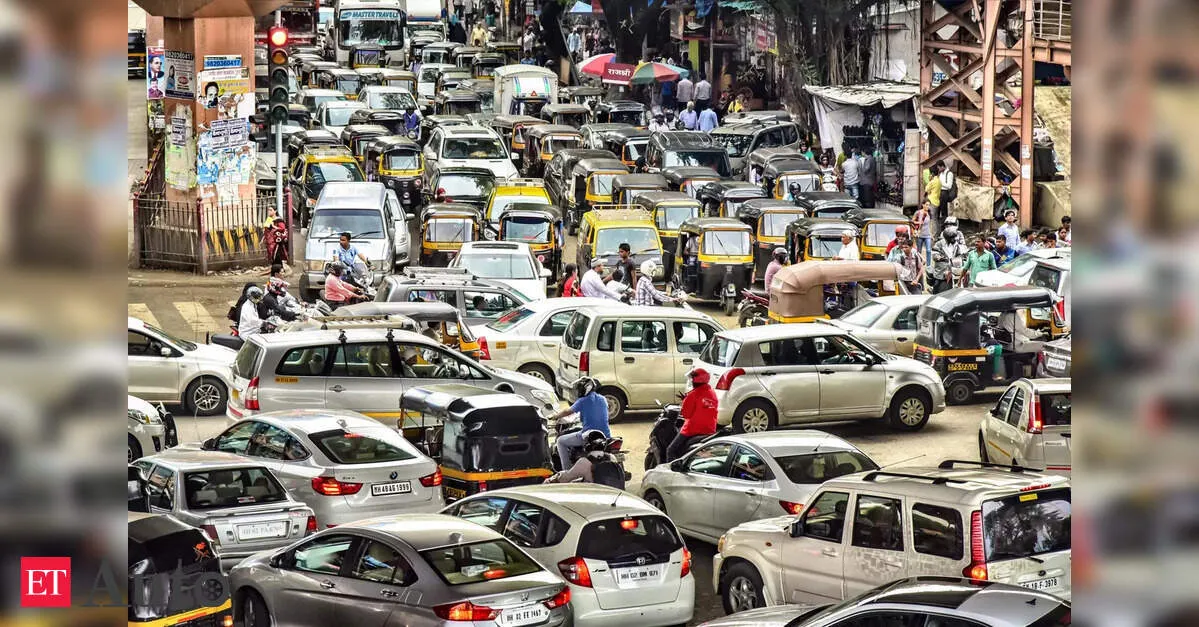 Karnataka Məhkəməsi moto taksi qadağasını sorğulayır