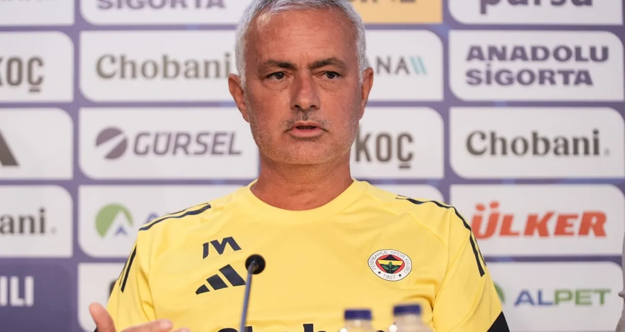 Premyer Liqa klubları Mourinyoya maraq göstərir