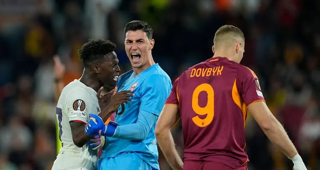 Berke Özer eyni mövqedə üç penalti dəf etdi