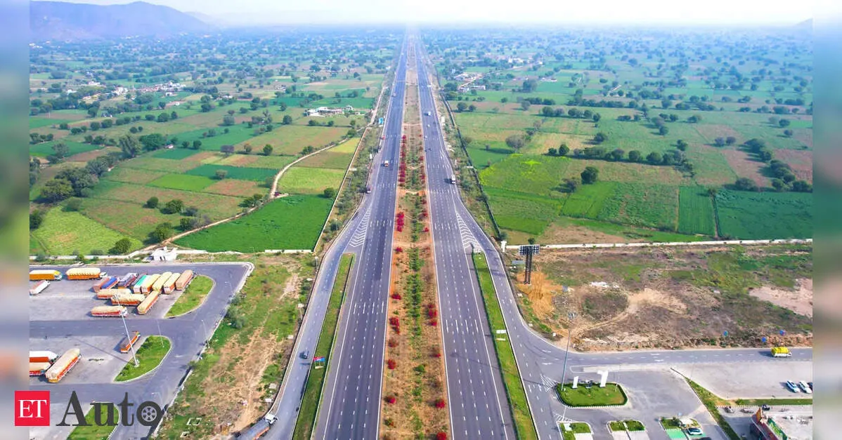 NHAI aktivləri pullaşdıraraq 1,42 lakh crore qazandı, 2024-25-ci il üçün hədəf 30,000 crore təşkil edir