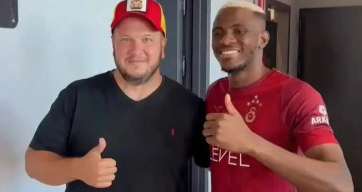 Osimhen Rəcəb İvedik hərəkəti ilə şaşırtdı