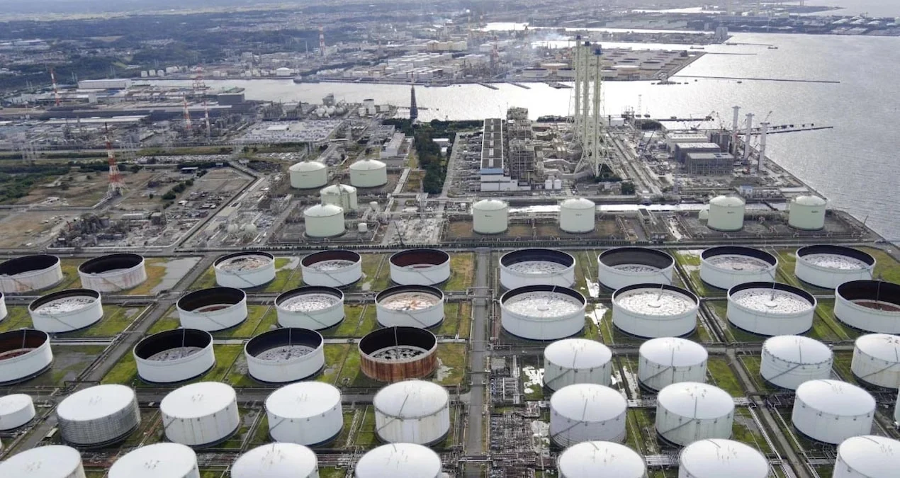 Gərgin Yaxın Şərq vəziyyəti fonunda Almaniya strateji neft ehtiyatlarını satışa çıxarır