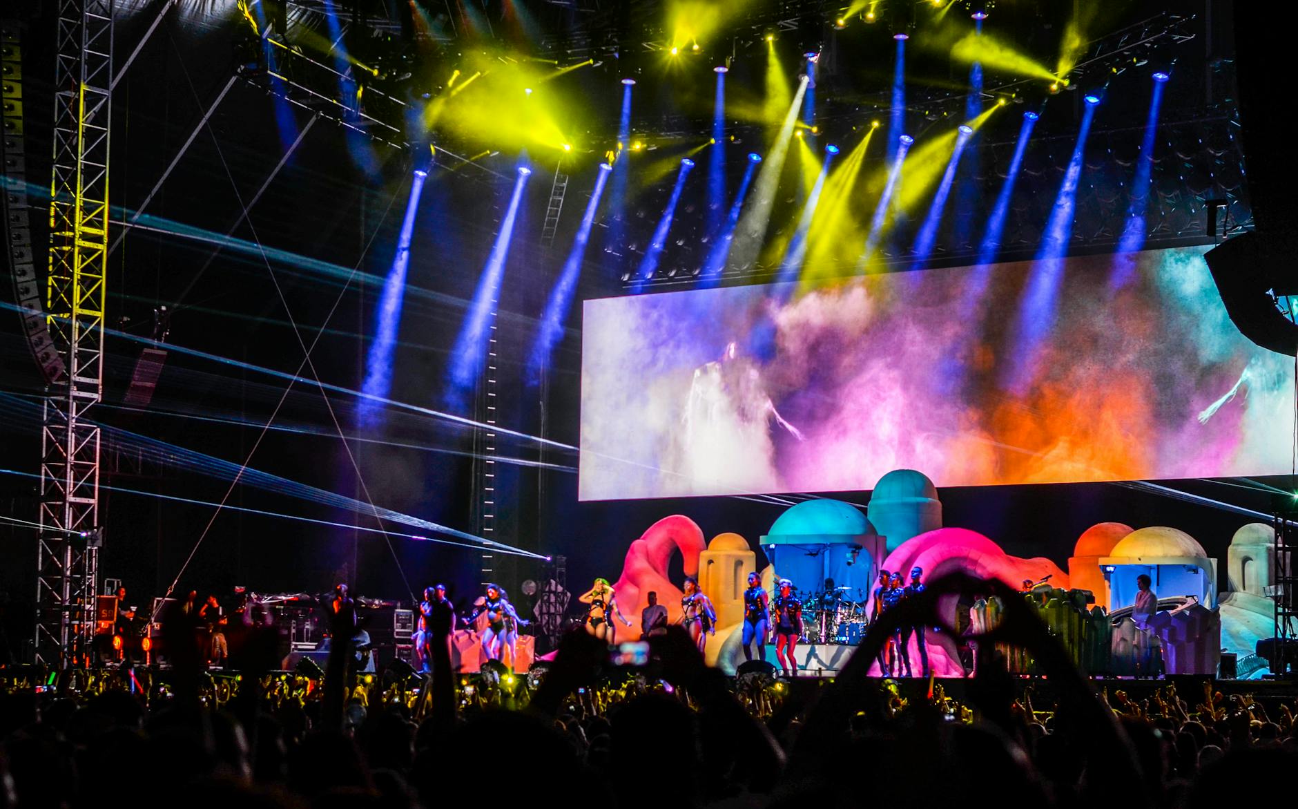 “Paddington” müzikalı “WhatsOnStage” Mükafatlarını fəth etdi: Rekord sayda mükafat qazandı