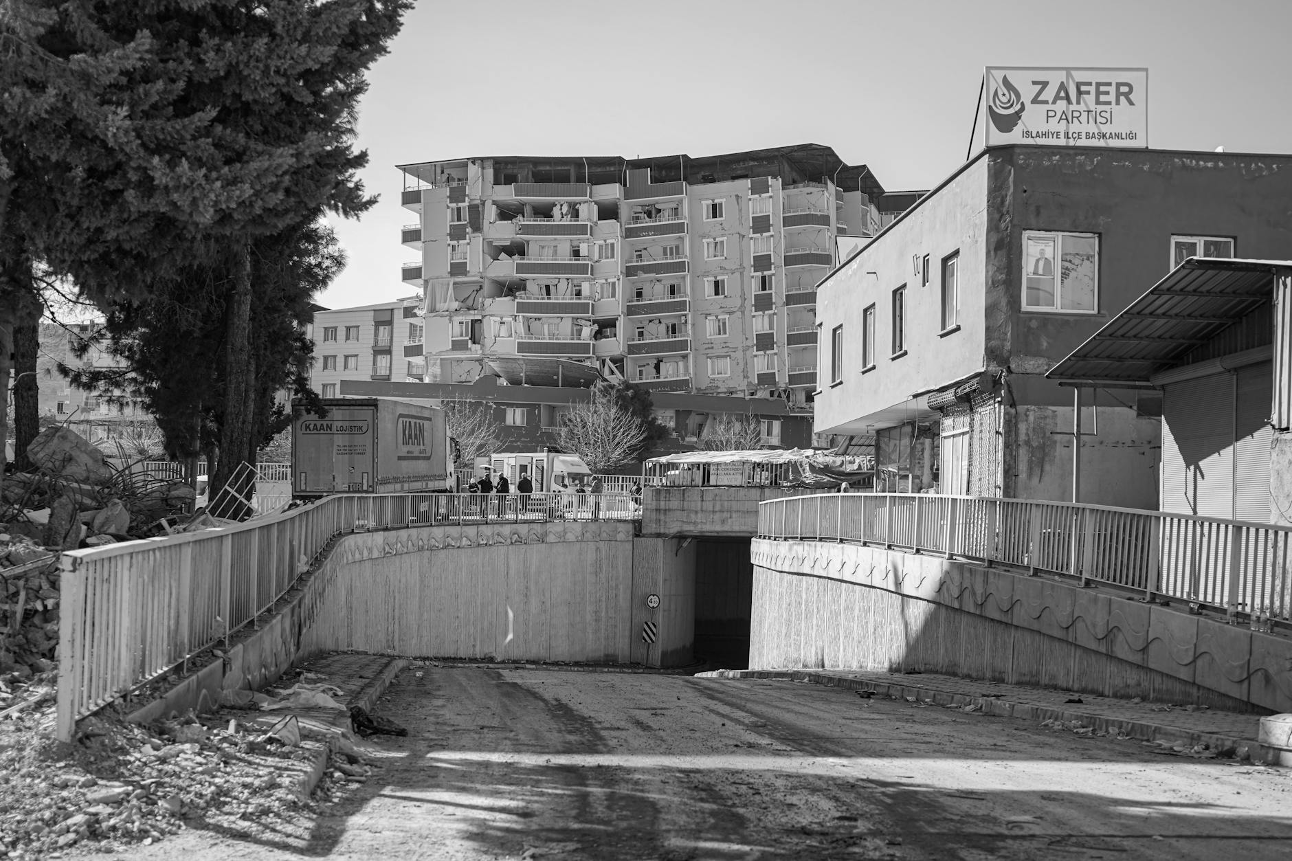 Məşhur aktyor Zafer Ergin xəstəxanaya yerləşdirilib: Səhhəti açıqlanıb.