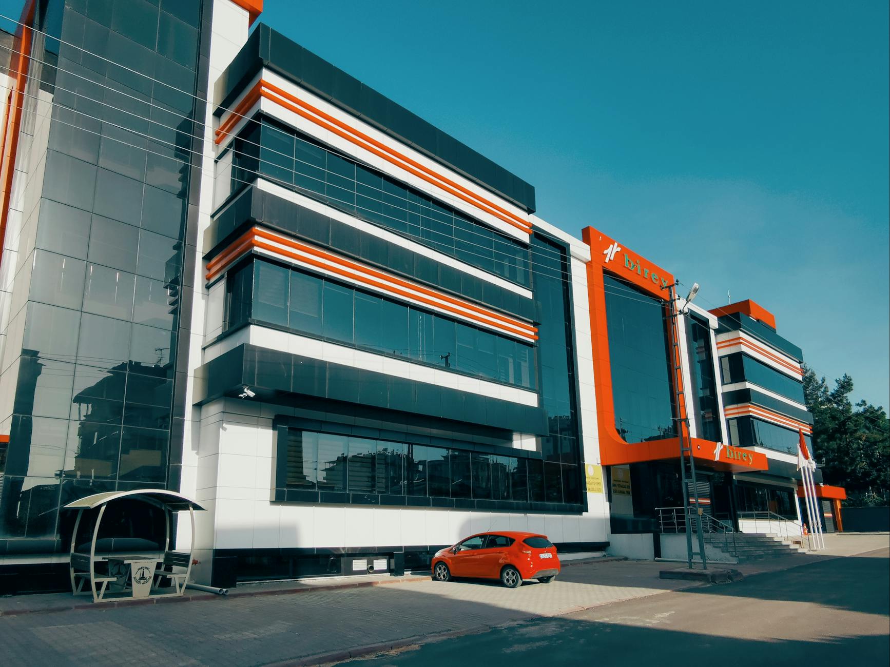 Federal Məhkəmə Nexstar-Tegna birləşməsinə müvəqqəti qadağa qoydu