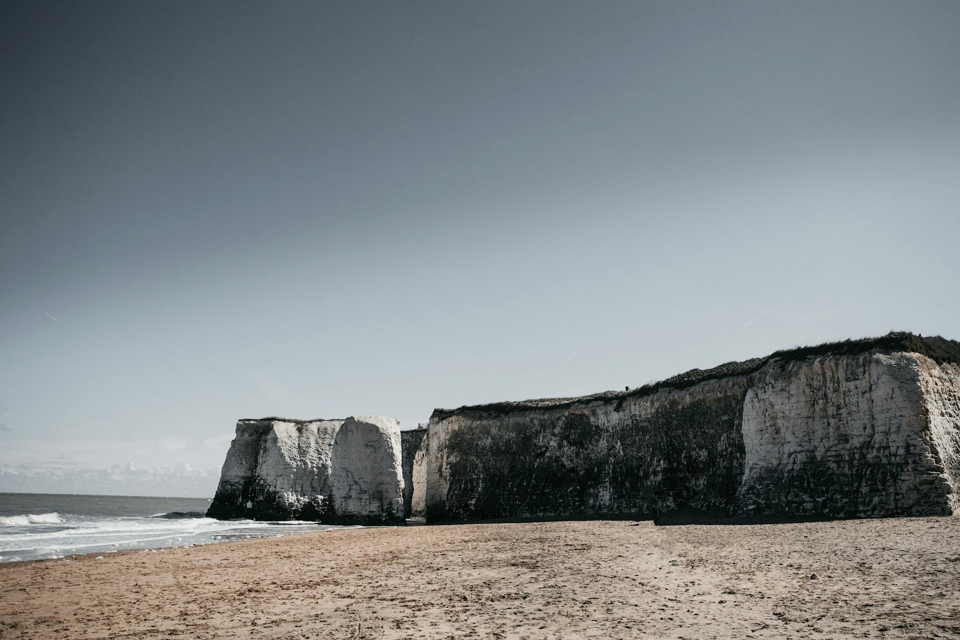 Kent Universitetində yayılan ölümcül meningit iki tələbənin canını aldı.