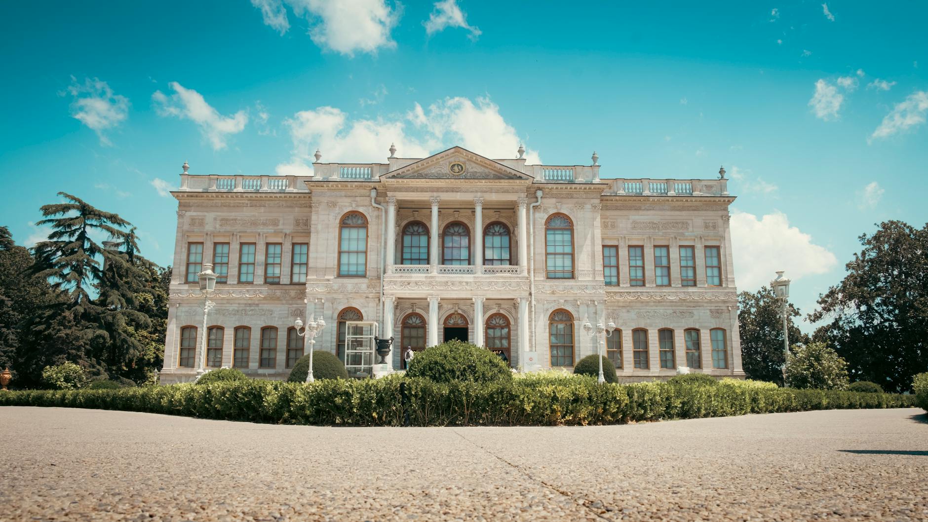 Ali Məhkəmə Pazo de Meirás-ın İspaniya dövlətinə qaytarılmasına dair tarixi qərar çıxardı