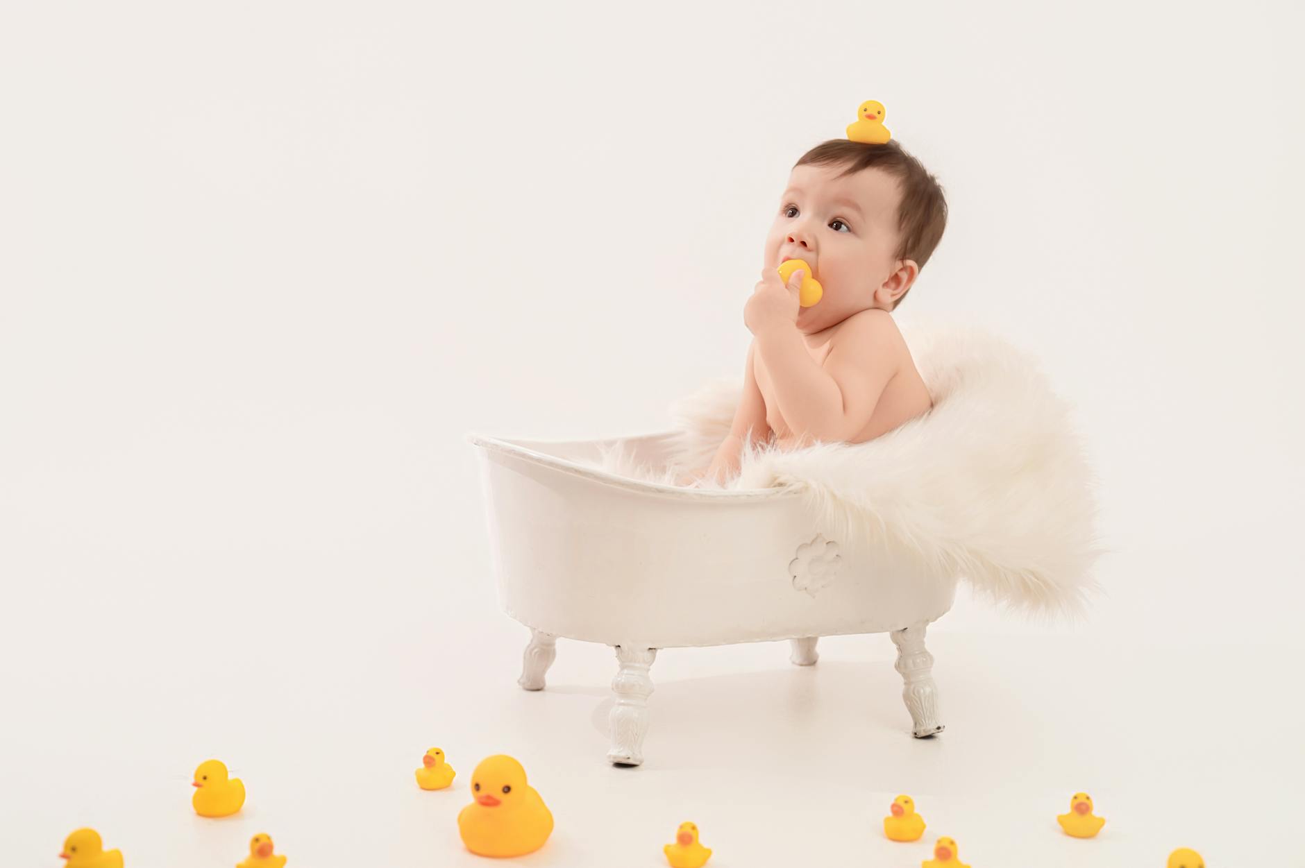 Mançesterdə göyərçinləri bəslədiyi üçün 150 funt cərimələnən qadın küçəyə çıxmaqdan çəkinir.