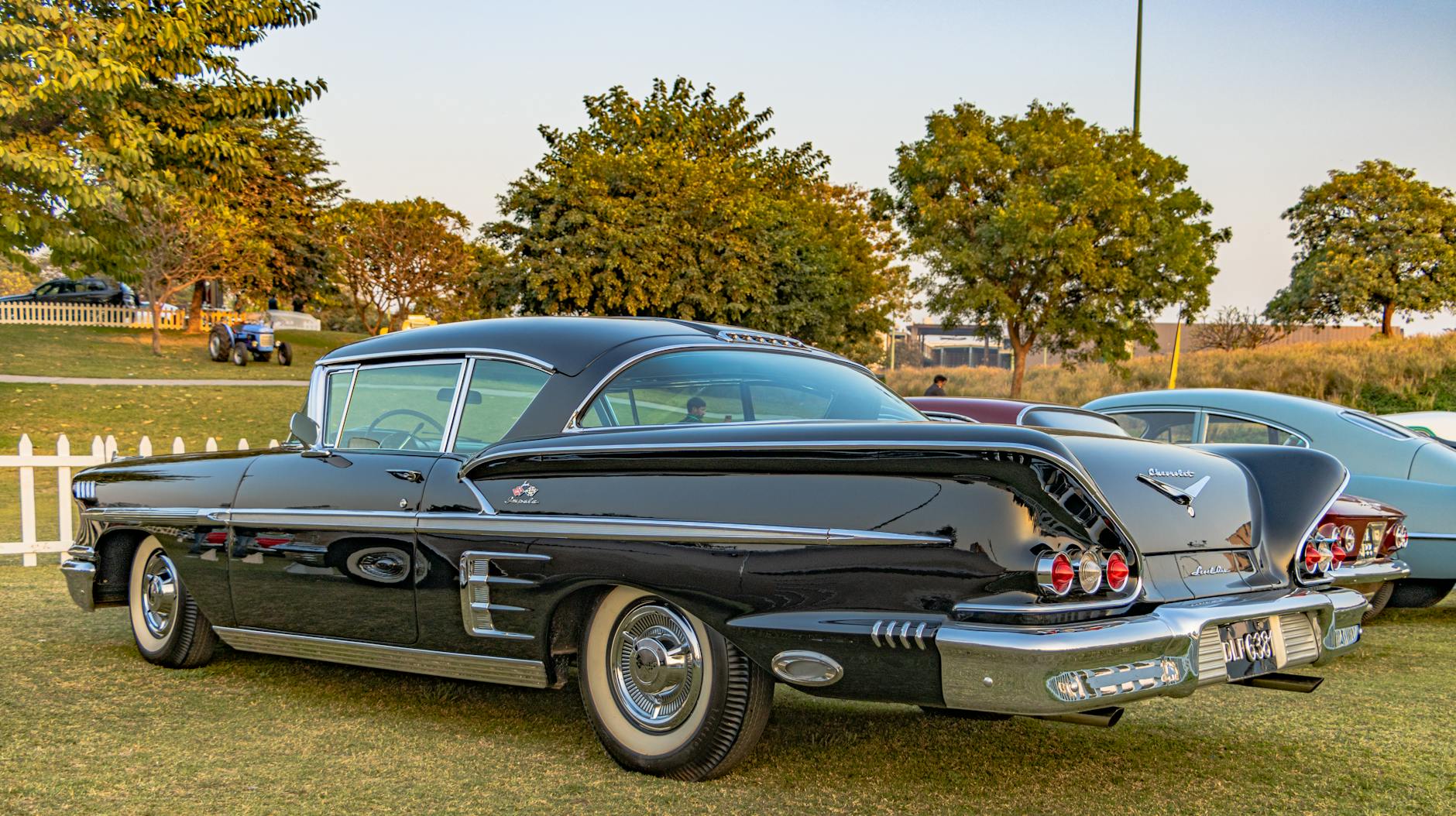 Böyük Britaniyada aparılan tədqiqat: Qadınlar bel və boyun ağrıları üçün daha zəif müalicə alır