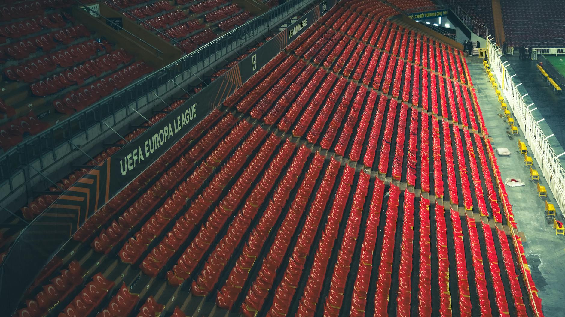 Avropa və Konfrans Liqalarında 1/8 final mərhələsinin ilk matçları oynanıldı: Favoritlər üstünlüklərini saxladı