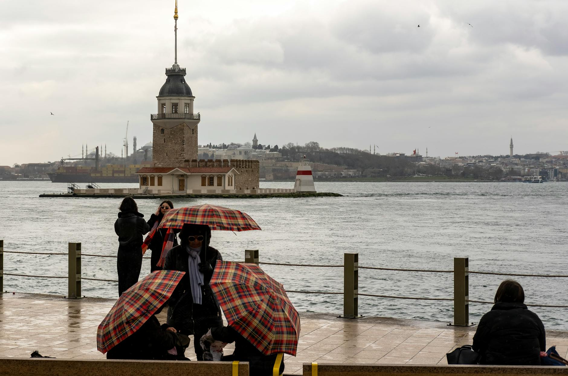 "Therese" fırtınası Kanar adalarında ciddi fəsadlar törətdi: Şiddətli yağışlar və reyslərin təxirə salınması