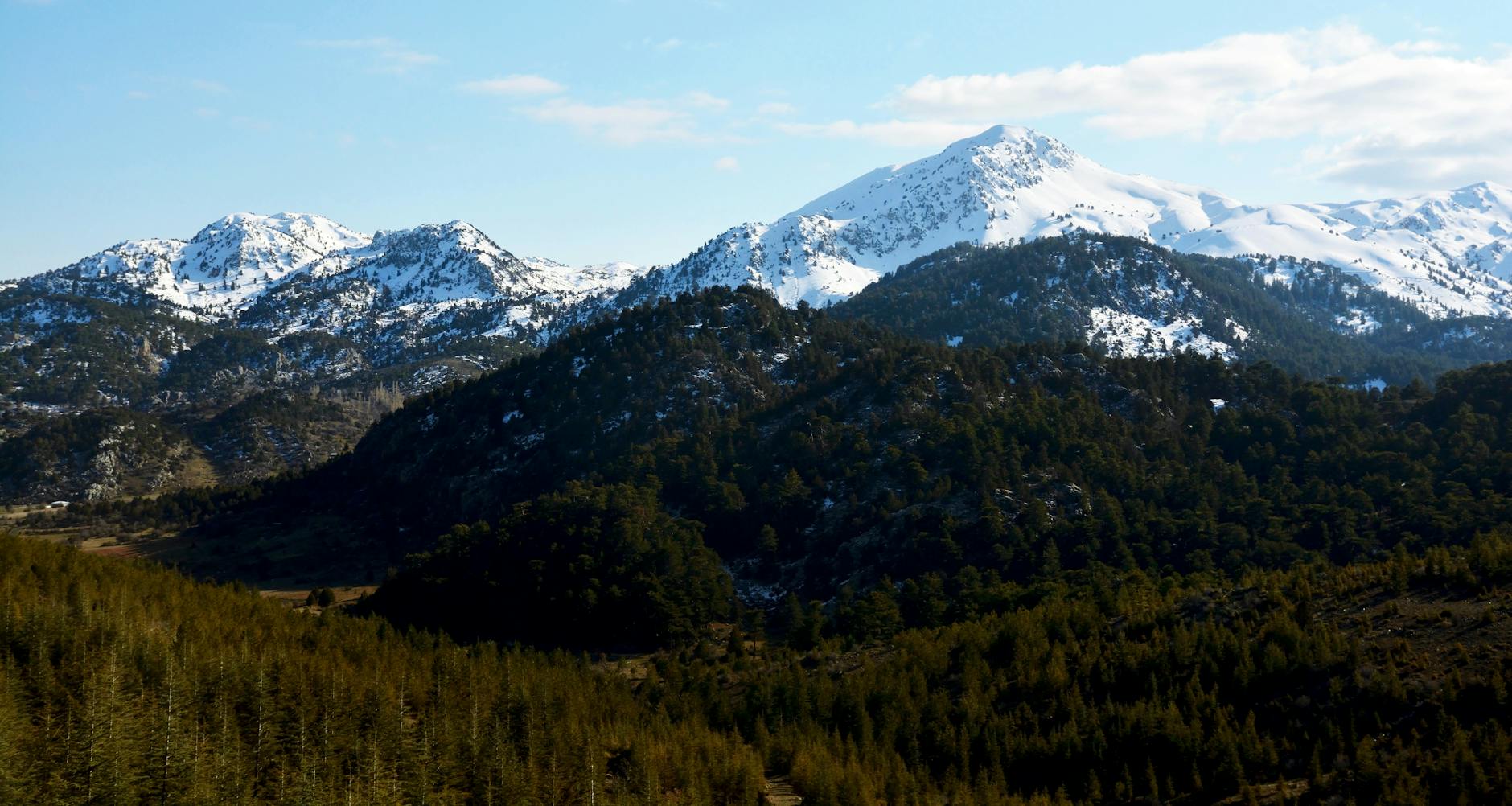 Yekaterinburqda görünməmiş soyuqlar: 145 illik mart rekordu sürətli istiləşməyə çevrilir