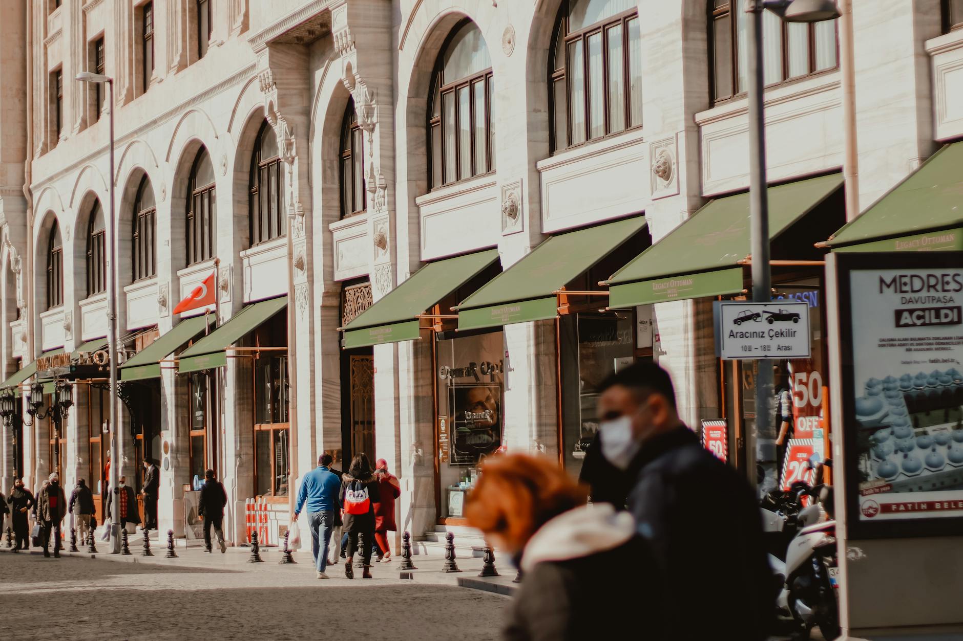 Ramazan bayramı ərəfəsində bankların, xəstəxanaların və apteklərin iş rejimi necə olacaq?