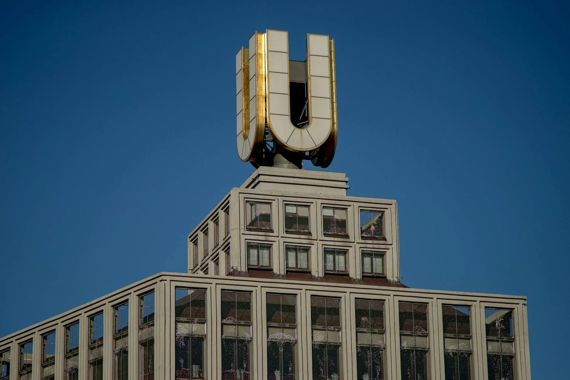 A2 şosesində faciəvi qəza: Dortmund ətrafında nəqliyyatın hərəkəti dayandırıldı.