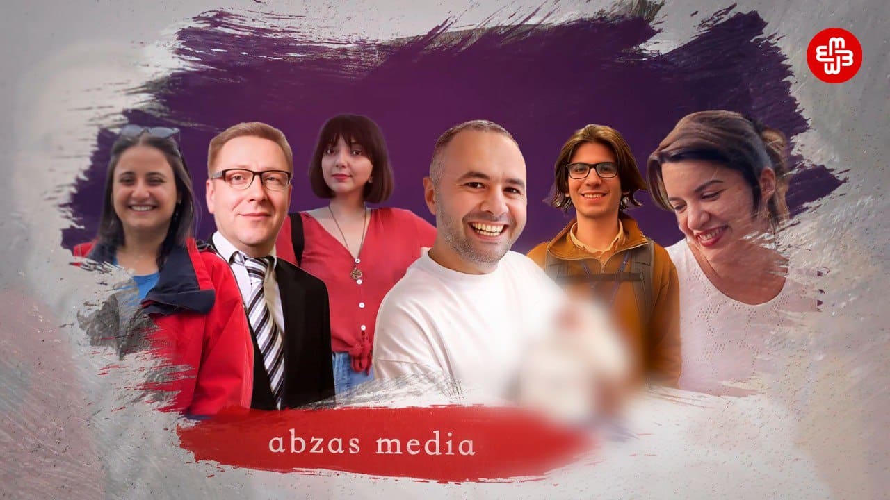“AbzasMedia” işi: Hüquqi idarəetmə və qanunun aliliyi ciddi şübhə altındadır