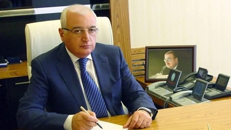 Dəniz Akademiyasının rektoru Qüdrət Qurbanov da Mehdiyevin xas adamı imiş - Xəyanət, talançılıq qumar və nələr...