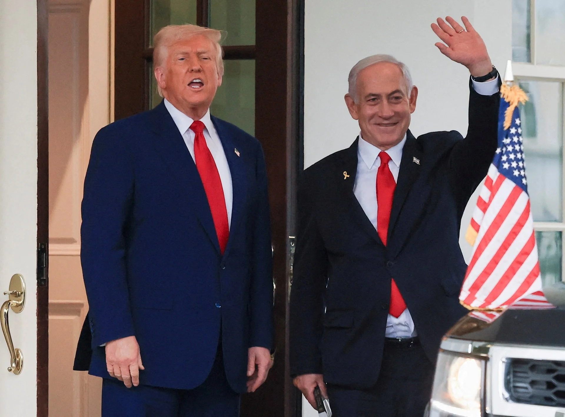 Qəzzada atəşkəs danışıqları: Netanyahu Trampla görüşəcək