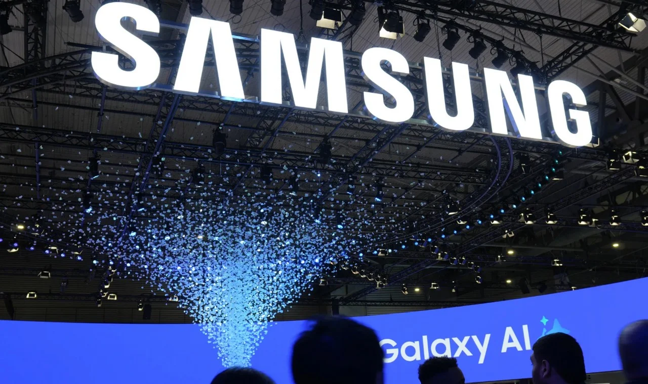 Samsung-dan Meta Ray-Ban-a süni intellekt və kamera inqilabı ilə dolu ağıllı eynək cavabı