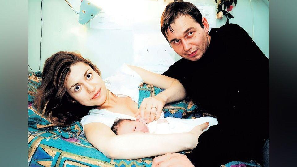 90-cı illərin sevgisi, ulduz şöhrəti və yetkin qızları Anna Kovalçuk və Anatoli İlçenkonun taleyi necə oldu