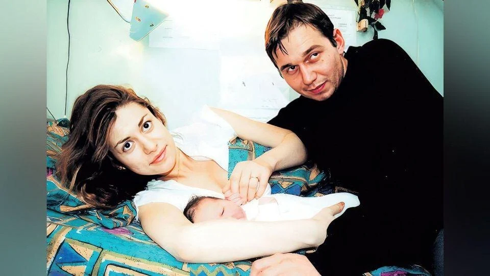 90-cı illərin sevgisi, ulduz şöhrəti və yetkin qızları Anna Kovalçuk və Anatoli İlçenkonun taleyi necə oldu