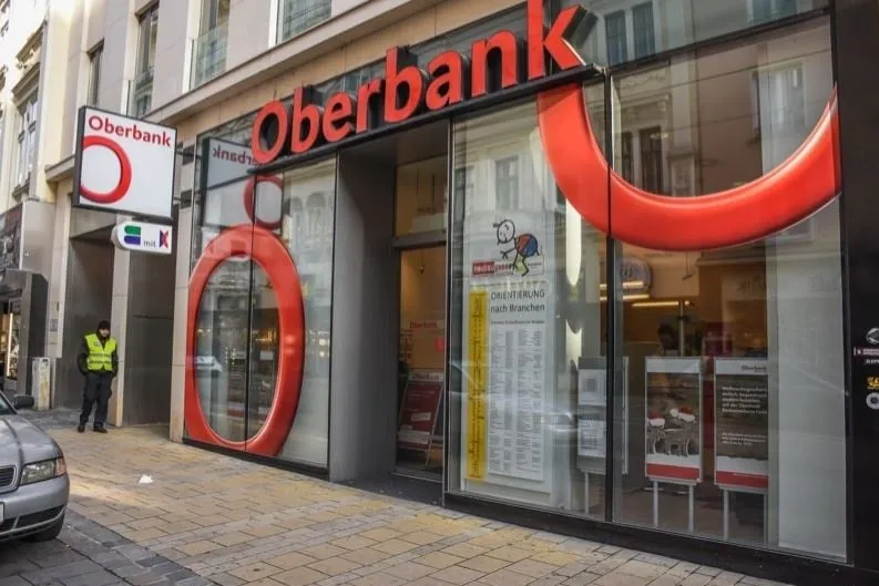Məşhur bank nağd əməliyyatları bitirdi: Bütün ölkə ATM-siz qaldı