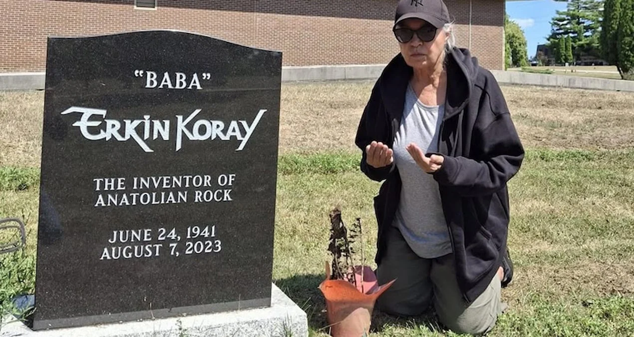 Seyyal Tanerdən Erkin Korayın Toronto qəbrinə ‘huzurla uyu’ ziyarəti