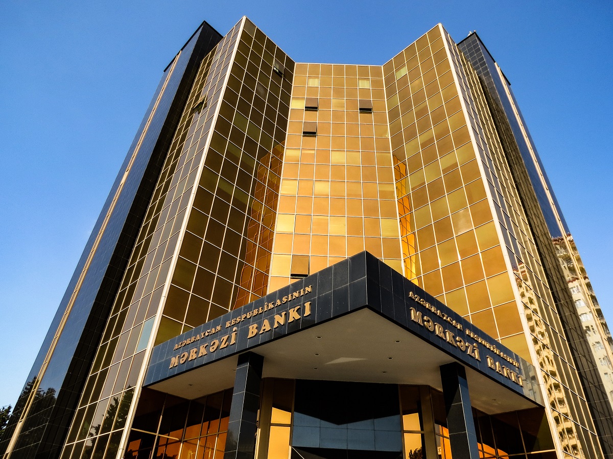 Azərbaycanın bank sektoru kiçilir: Ramiz Mehdiyev ailəsinin bankı BOKT-a çevrildi