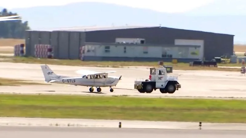 İdeoloji səbəblə təyyarə qaçıran aeroportu iflic etdi